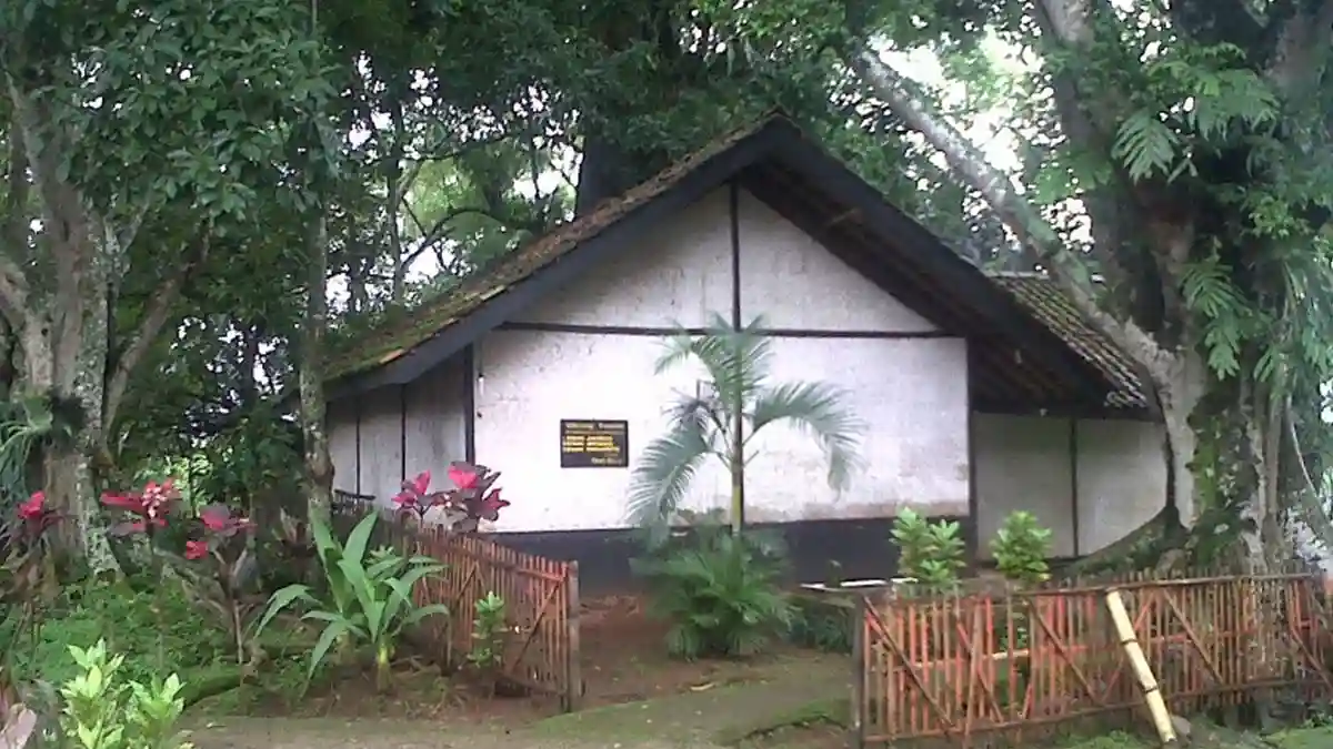 Makam Eyang Jaga Baya