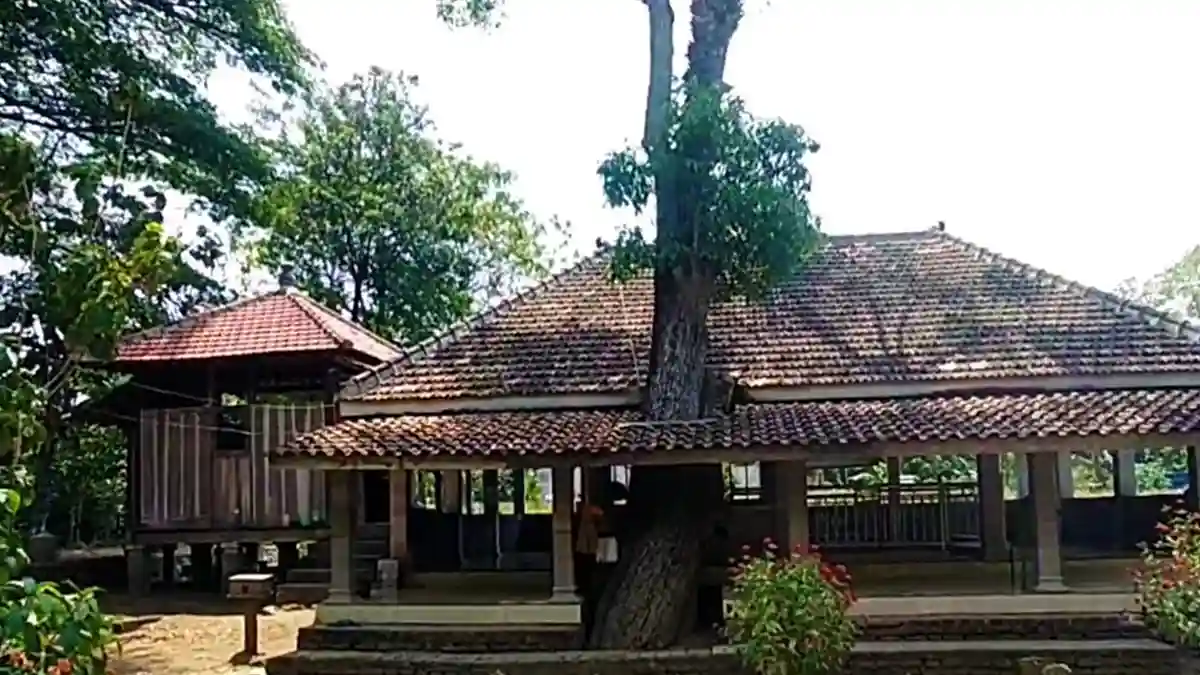 Makam Mbah Ki Ageng Nursalim