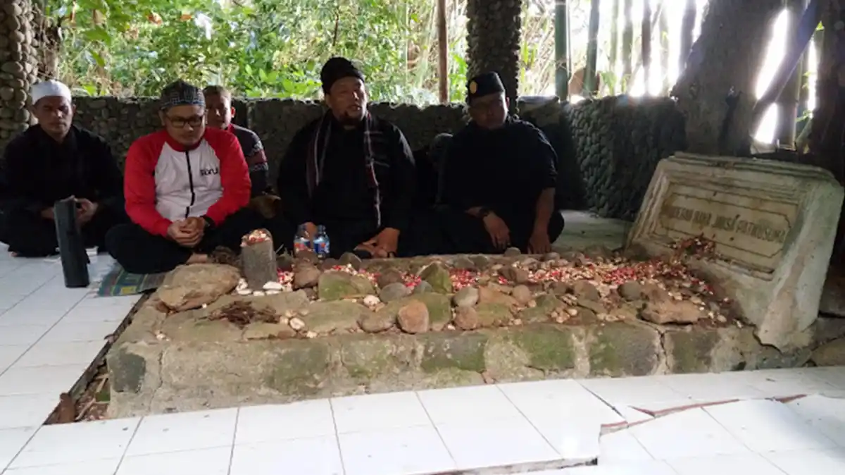 1. Makam Keramat Pangeran Rama Jaksa Patikusuma