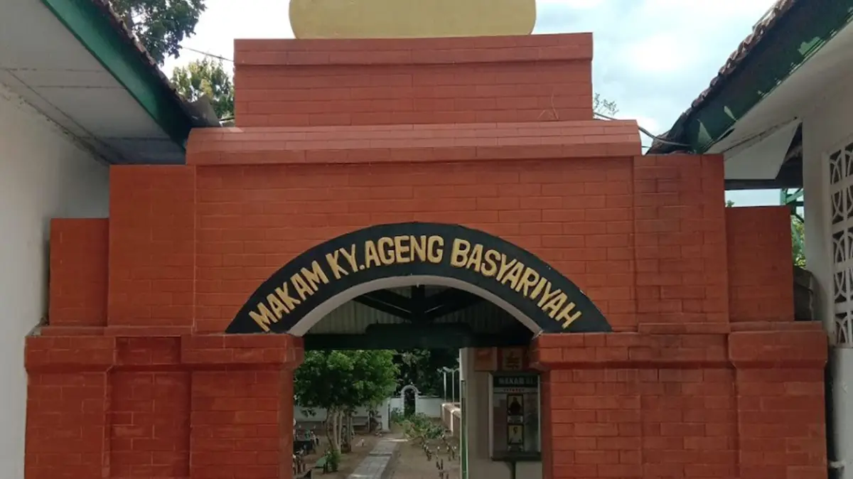 5. Makam Ki Ageng Basyariyah