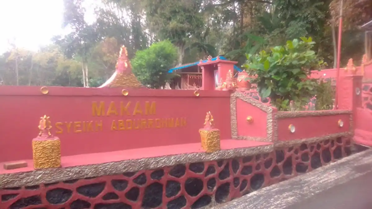 5. Makam Syekh Abdurrohman