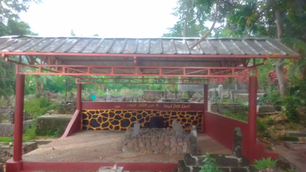 6. Makam Ki Buyut Bodas dan Ki Buyut Selikur