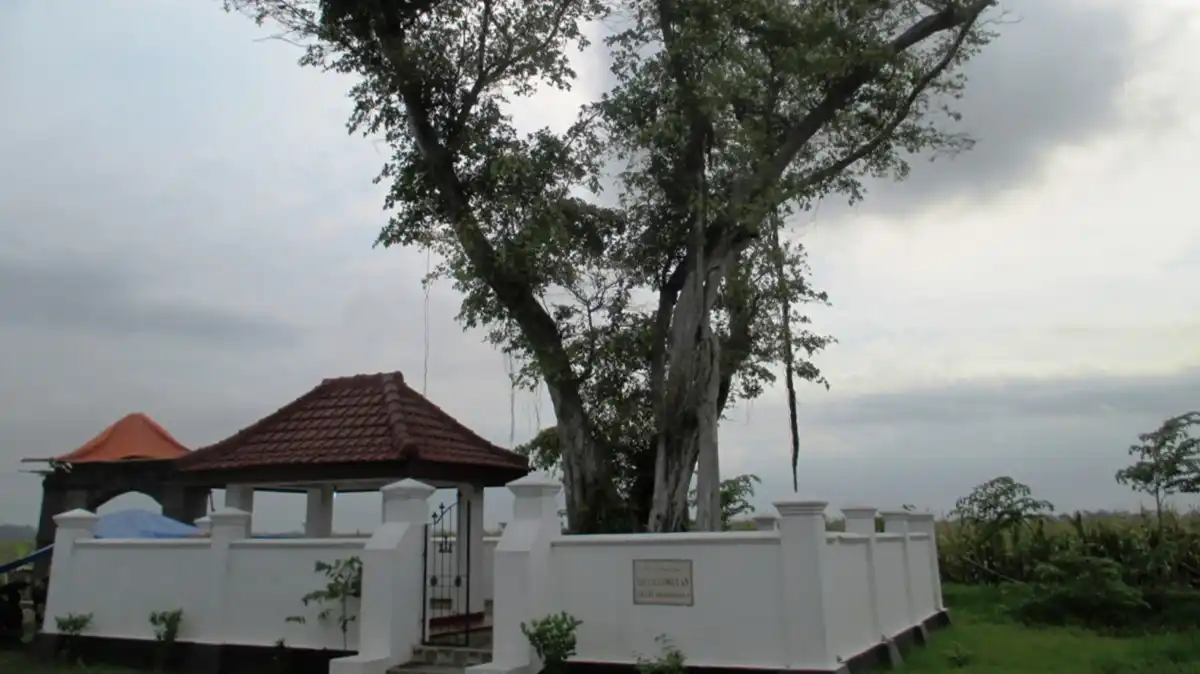 Alamat Makam Damar Wulan Jombang