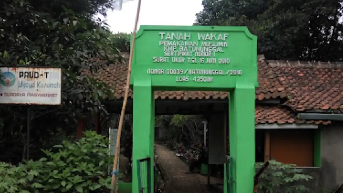 Alamat Makam Eyang Batununggal