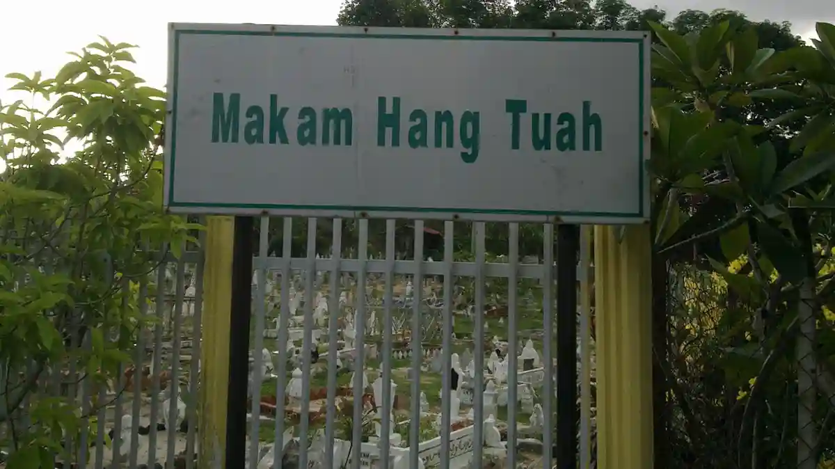 Fasilitas Makam Hang Tuah di Palembang