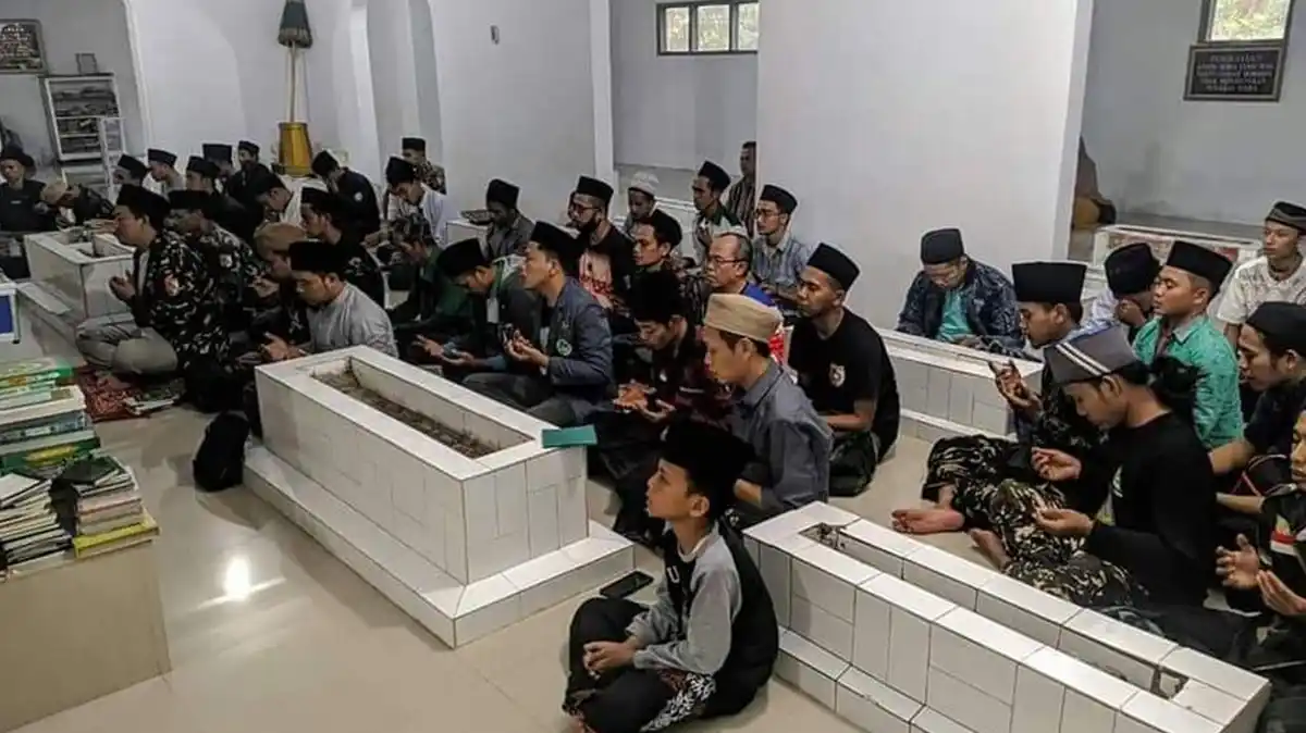 Panduan Ziarah ke Makam Wali di Malang