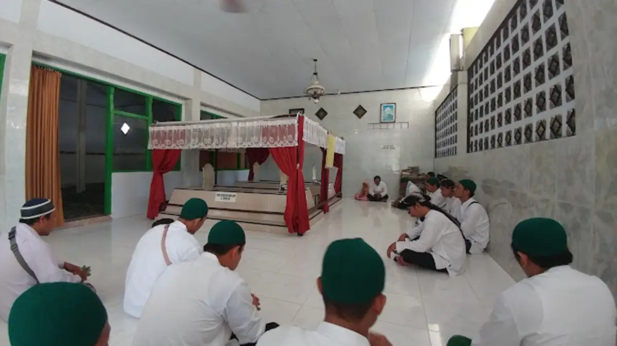 Pengalaman Ziarah ke Makam Habib Ali Bafaqih Bali