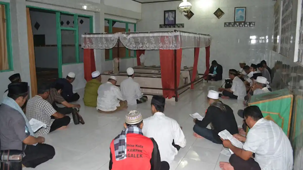 Pentingnya Ziarah ke Makam Habib Ali Bafaqih Bali